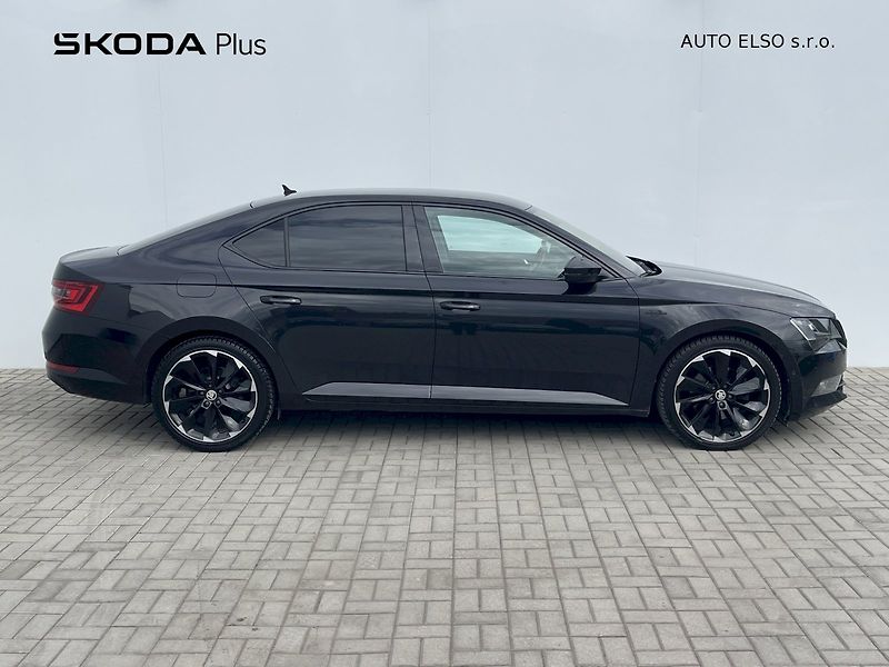 Škoda Superb (2018) 2.0 TDI / 140 kW DSG 4x4 L&K - fotka 29 z 30