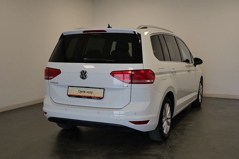 Volkswagen Touran - fotka 2 z 22