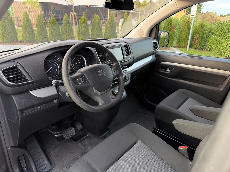 Citroën SpaceTourer (2016) 2.0 BlueHDi 130 kW/8 míst - fotka 14 z 19