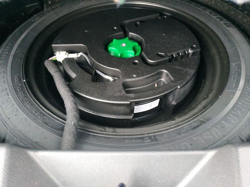Nissan Qashqai E-POWER AT, 2WD, ZADÁNO - fotka 29 z 29