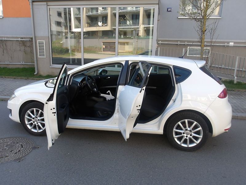 Seat Leon 1,4TSi NAJ.147000km ! NAVI ! - fotka 13 z 38