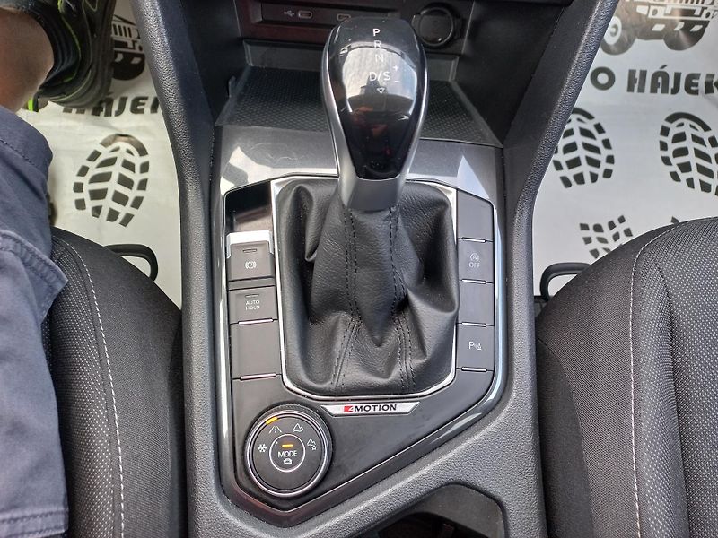Volkswagen Tiguan (2023) 2.0TDi 110kW 4x4 DSG ČR DPH  - fotka 21 z 23