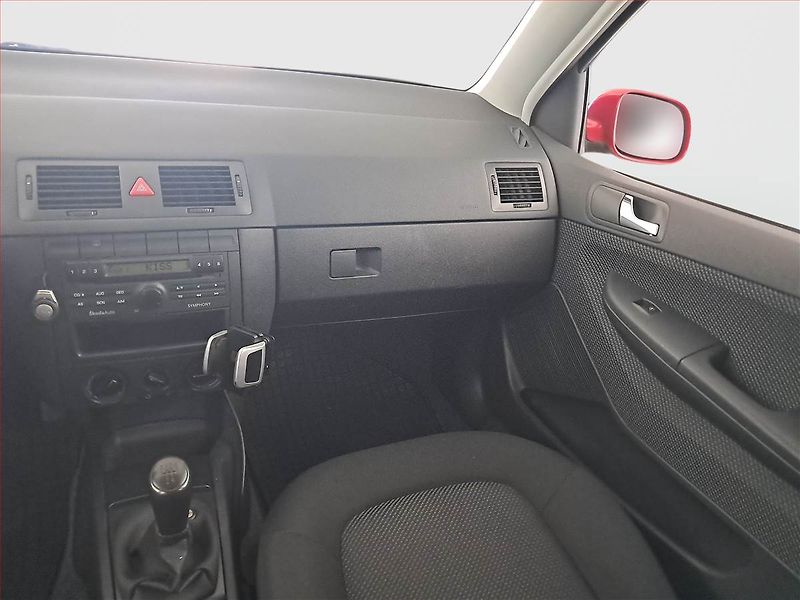Škoda Fabia (2006) Ambiente 1.2, po STK, Tažné - fotka 8 z 14