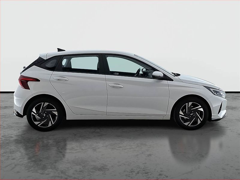 Hyundai i20 (2023) Smart 1.0 T-GDI, ČR,1.maj - fotka 6 z 15