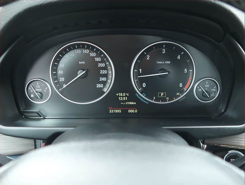 BMW X5 (2015) xLine xDrive30d, 4X4, Automat - fotka 11 z 17