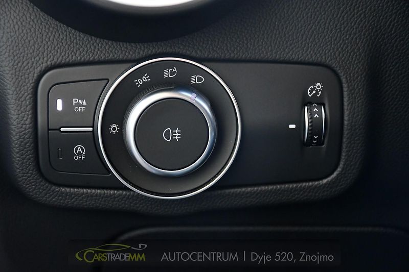 Alfa Romeo Stelvio 2.2 Diesel 16V 154kW VELOCE Q4 - fotka 26 z 53