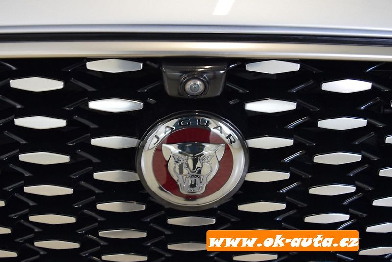 Jaguar F-Pace 2.0 D AWD S 83 000 KM 2021 - fotka 13 z 65