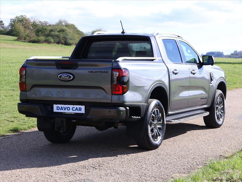 Ford Ranger 3,0 V6 TDi Double Cab Wildtrak - fotka 7 z 37