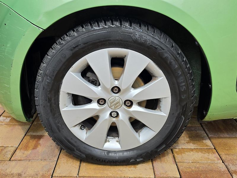 Suzuki Splash 1.2i 63kW KLIMA*REZERVACE* - fotka 45 z 46