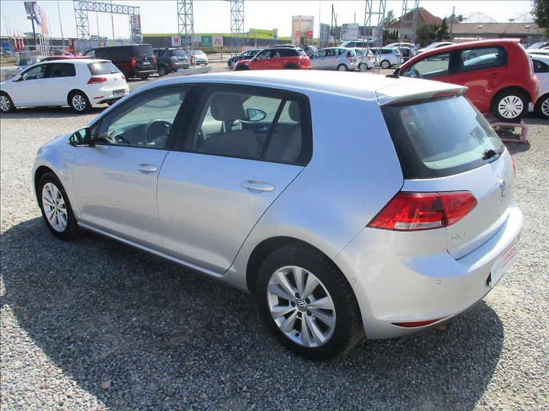 Volkswagen Golf 1,2 TSI,NAVI,digiklima,servis, - fotka 7 z 36
