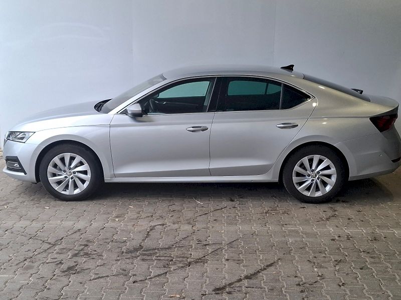 Škoda Octavia (2023) STYLE PLUS TS 110/1.5 M6F - fotka 3 z 28