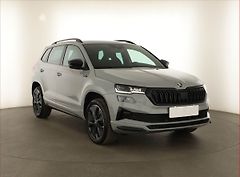 Škoda Karoq (2025) 1.5 TSI, Sportline, Navigace - fotografie inzerátu