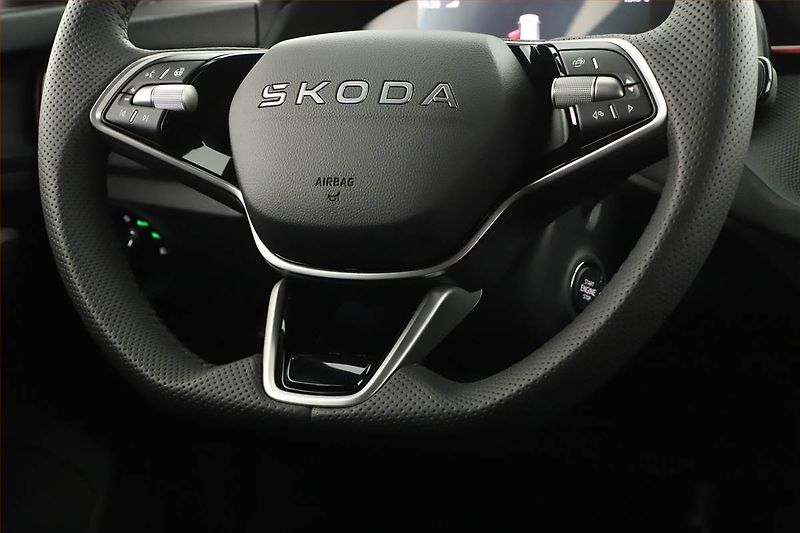 Škoda Scala (2025) 1.5 TSI, Drive, Matrix FullLed - fotka 19 z 22