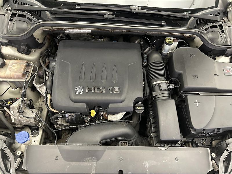 Peugeot 407 2.2 HDI - fotka 20 z 22