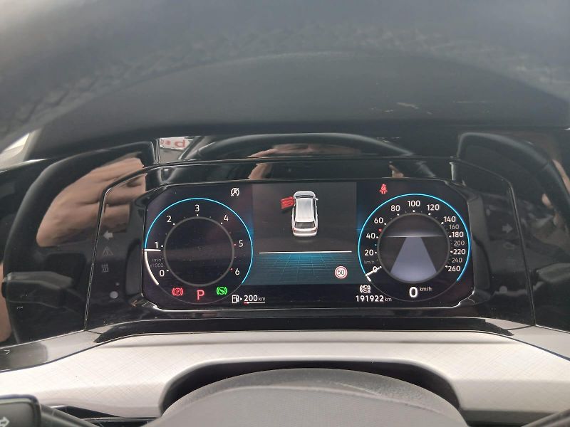 Volkswagen Golf 8, 2.0tdi, automat, ALU 17