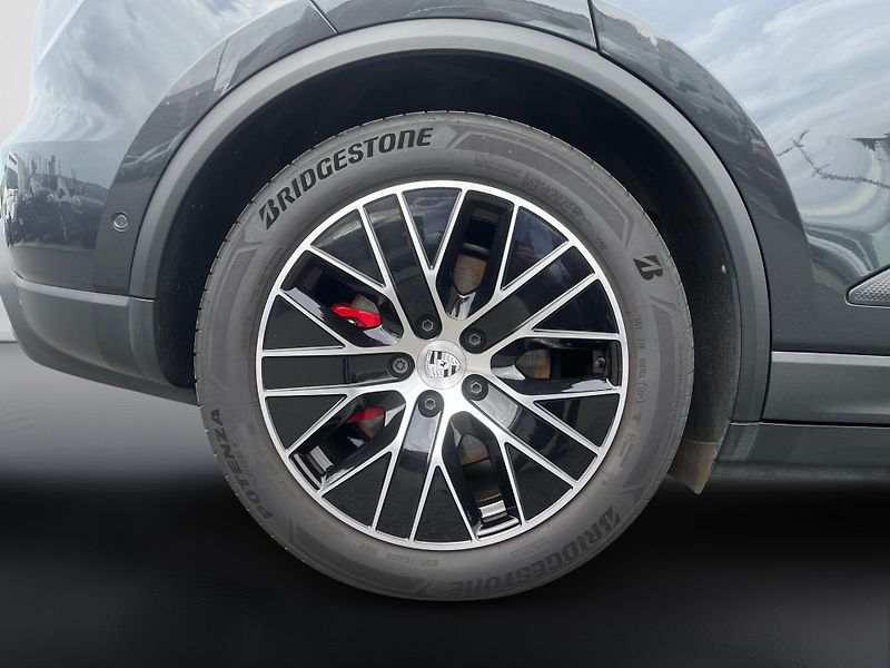Porsche Macan 4s - fotka 14 z 26