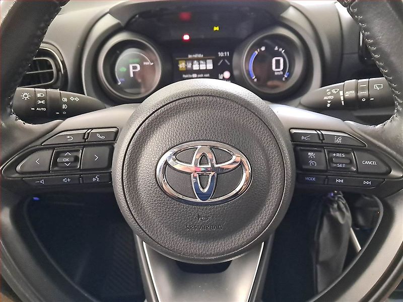 Toyota Yaris (2022) 1.5 VVT-i Hybrid - fotka 16 z 18