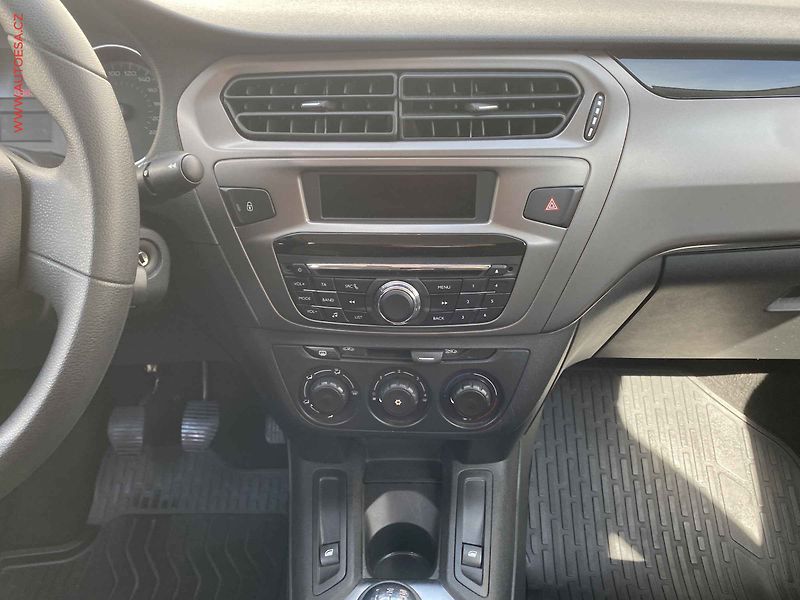 Peugeot 301 (2017) 1.6i, 1.maj,ČR, AC, tempo - fotka 12 z 16