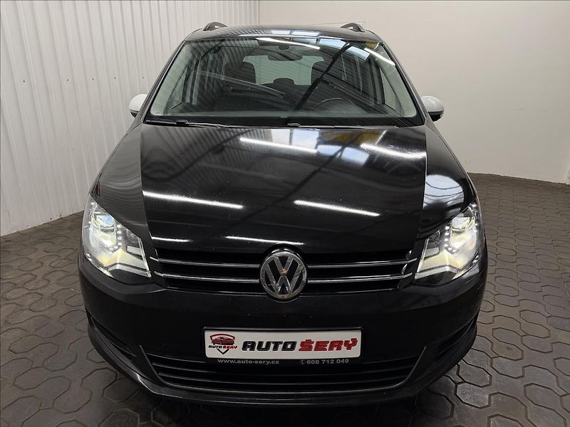 Volkswagen Sharan 2.0TDI 110kW 4MOTION MANUÁL 1M - fotka 13 z 38