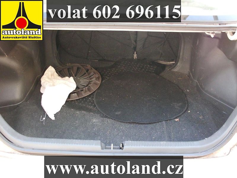 Mazda 323 (1995) VOLAT 602 696115 - fotka 7 z 10