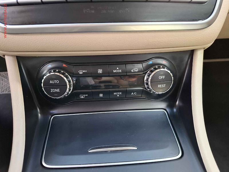 Mercedes-Benz GLA (2018) 2.0i 4Mat, ČR, AT, ACC, LED - fotka 16 z 26