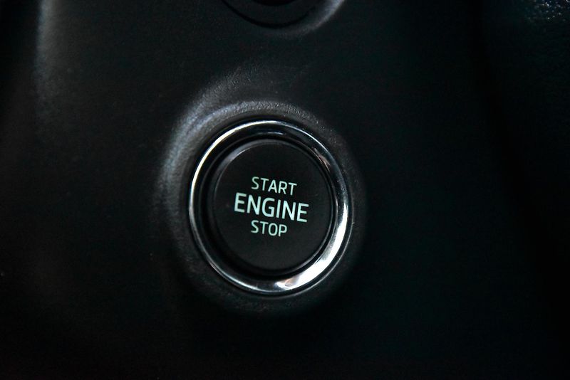 Škoda Fabia 1.2 TSi 6st STYLE,KLIMA,VÝHŘEV - fotka 17 z 50