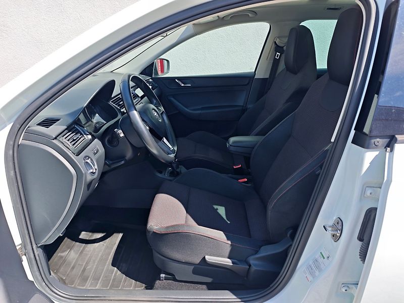 Škoda Rapid (2015) 1.2 TSi Spaceback Ambition + - fotka 14 z 42