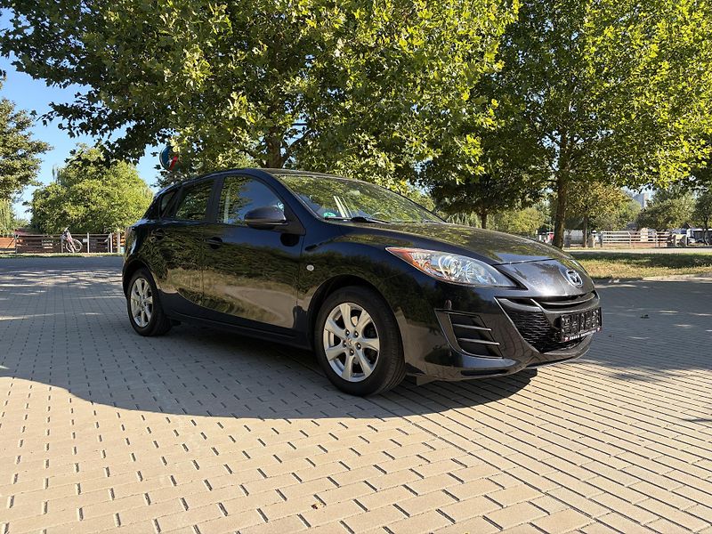 Mazda 3 1.6 Center-Line - fotka 13 z 28