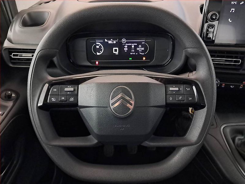 Citroën Berlingo (2024) Plus 1.2 PureTech, 5Míst, ČR - fotka 17 z 18