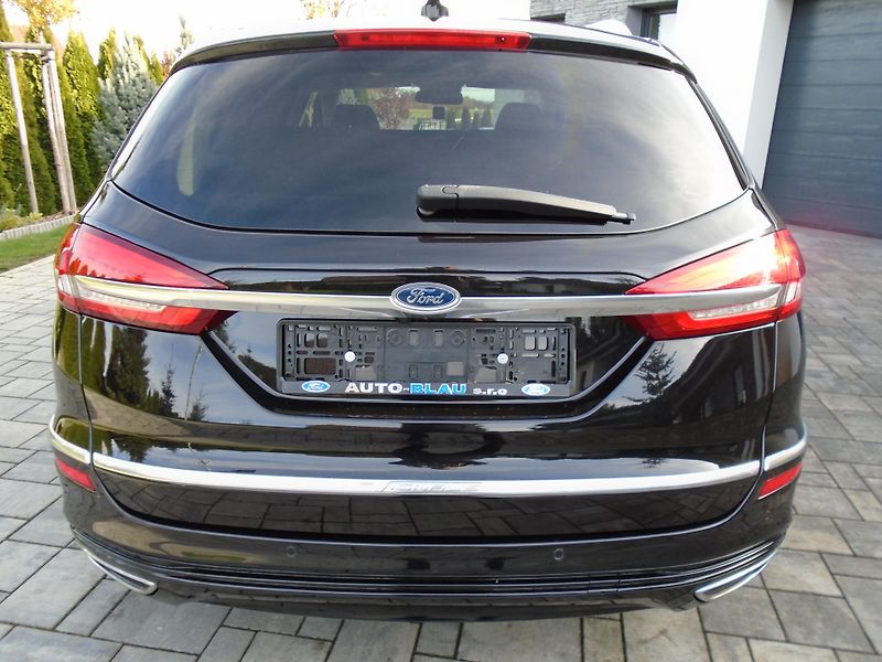 Ford Mondeo 2,0Tdci 140kW Vignale 8AT Navi - fotka 6 z 50