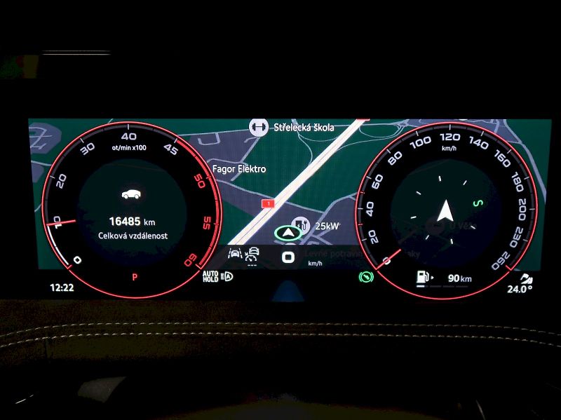 Škoda Superb (2025) SPORTLINE 2.0TDI 142KW 4x4 DSG - fotka 20 z 51