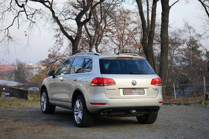Volkswagen Touareg 180kW Pano 360 Matrix AdTempom - fotka 6 z 39