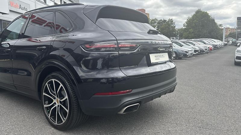 Porsche Cayenne E-HYBRID - fotka 13 z 24
