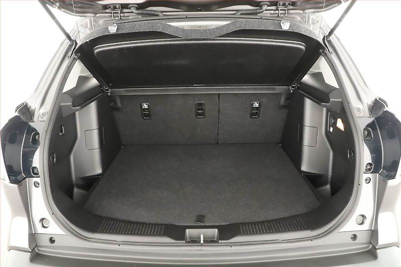 Suzuki SX4 S-Cross (2022) Elegance 1.4 BoosterJet, 4X4 - fotka 15 z 16