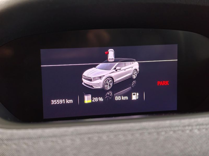 Škoda Enyaq iV 60 62kWh SoH 91% - fotka 28 z 32