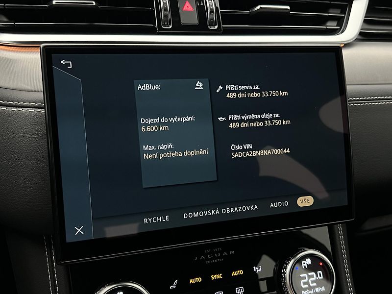 Jaguar F-Pace D200 R-DYNAMIC S AWD AUT - fotka 36 z 44