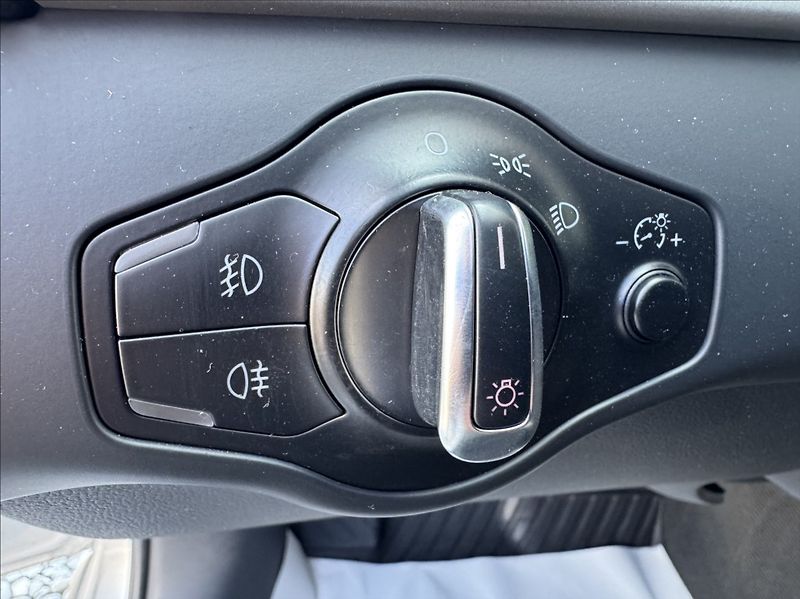Audi A4 2,0 TDI 105kW AVANT - fotka 24 z 50
