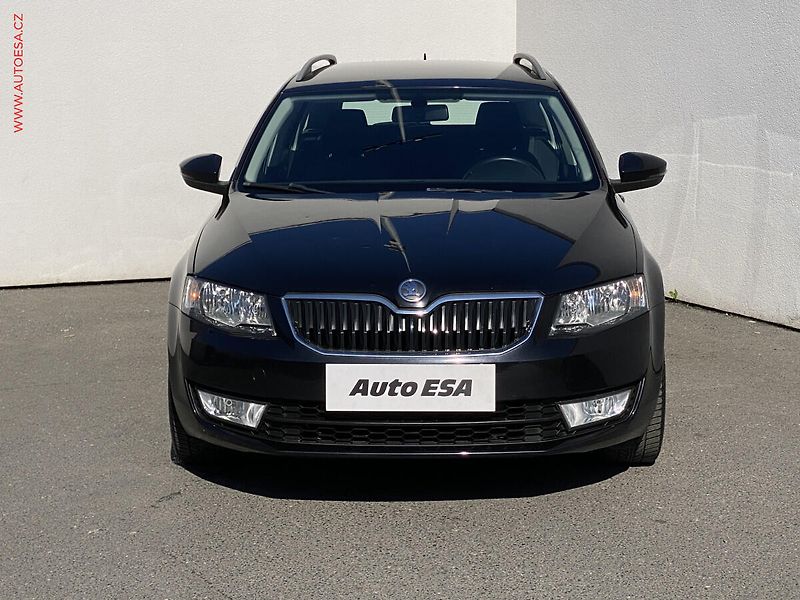 Škoda Octavia (2014) 2.0 TDi, Ambition - fotka 2 z 18