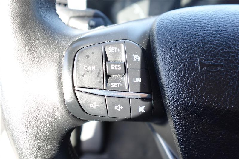 Ford Transit 2,0 TDCI  JUMBO 6MÍST KLIMA - fotka 31 z 41
