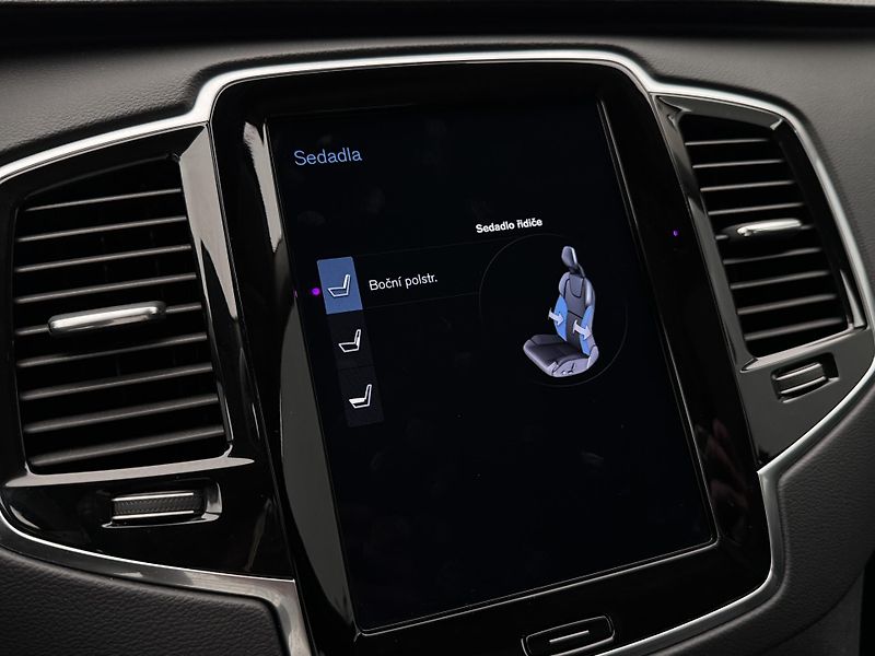 Volvo XC90 B5 AWD INSCRIPTION AUT CZ - fotka 51 z 55
