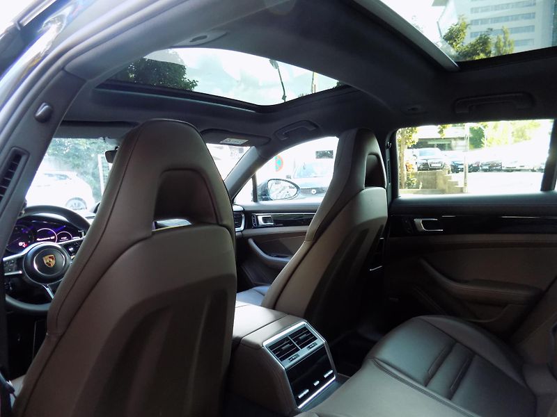 Porsche Panamera (2018) 2.9 V6 4S - fotka 13 z 19
