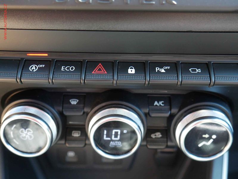 Dacia Duster (2022) 1.0i, 2.maj,ČR, Navi, autoAC - fotka 19 z 22
