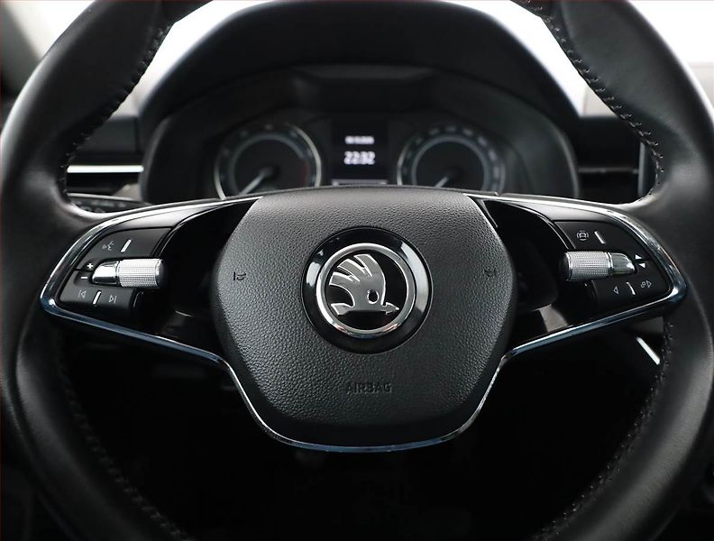 Škoda Kamiq (2021) Ambition 1.0 TSI, ČR,1.maj - fotka 8 z 16