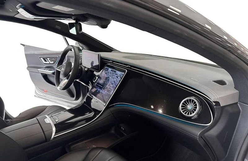 Mercedes-Benz EQE 350 AMG Kam BLIS LED Panorama - fotka 9 z 13
