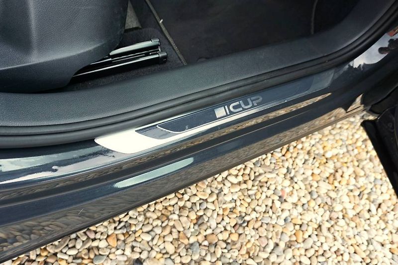 Volkswagen Sharan (2015) CUP 2,0 TDI 130 kW - fotka 19 z 54
