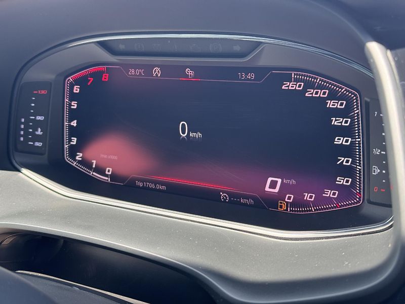 Seat Leon (2018) 1.5TSi MAN FR Virtual PANO RZV - fotka 33 z 52