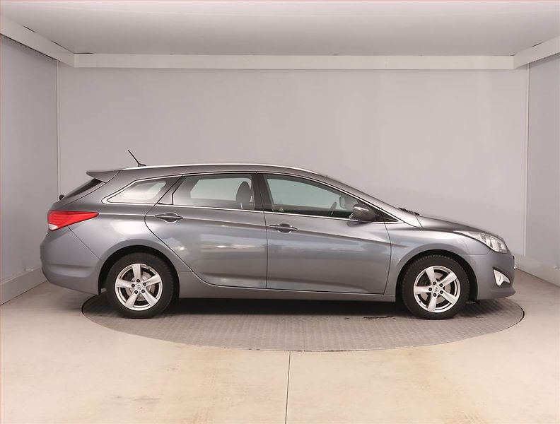Hyundai i40 (2013) 1.7 CRDi, Tempomat - fotka 6 z 14