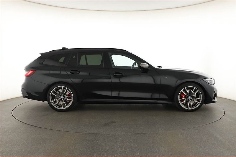 BMW Řada 3 (2021) M340i xDrive - fotka 6 z 22