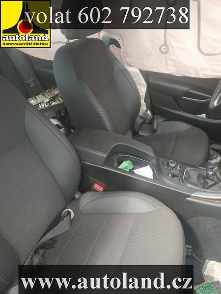 Opel Insignia (2009) VOLAT 602 792 738 - fotka 3 z 9