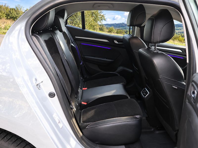 Renault Mégane 1,5 dCi 81kW Energy Bose CZ - fotka 12 z 28
